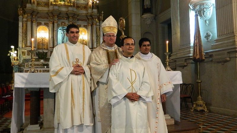 Urbanc ordenó nuevos diáconos y los exhortó a “ser servidores para los marginados”