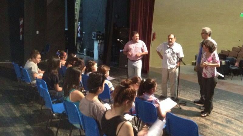 Evaluación para designar el nuevo director del Coro de Niños de SFVC