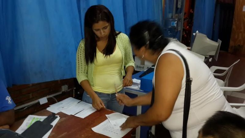 Entregaron los primeros carnets para el transporte escolar