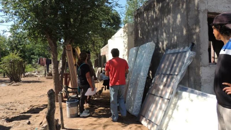 Asistencia a damnificados por el temporal en La Paz y Capayán