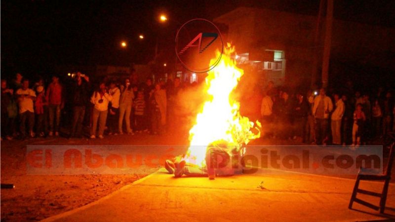 Una multitud festejó la llegada del carnaval en Fiambalá