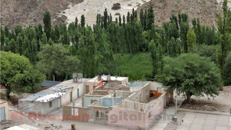 Estudiar sin escuela, la triste realidad de Tatón