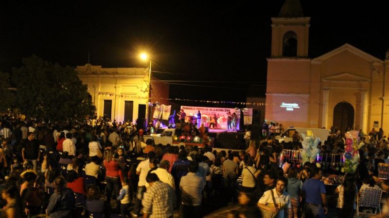 Multitudinarios la celebración de los Carnavales de la Alegría en Catamarca