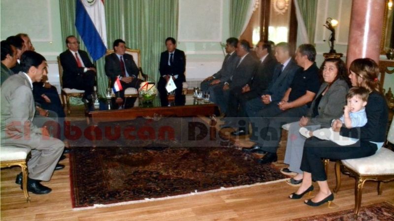 Periodista de Fiambalá se reunió con el Presidente de Paraguay