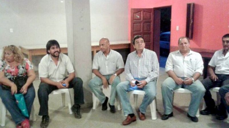 “El que quiera celeste que le cueste”, opina Oscar