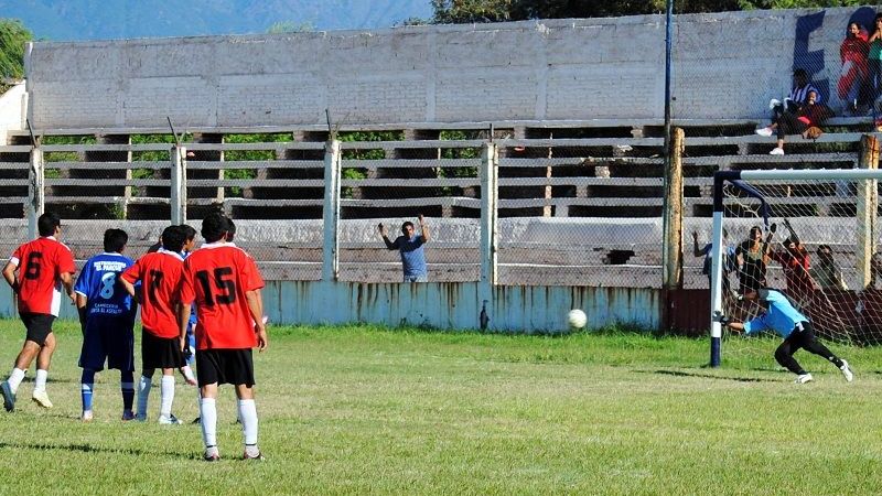 Triunfos chacareros de Los Altos y Juventud por el Provincial