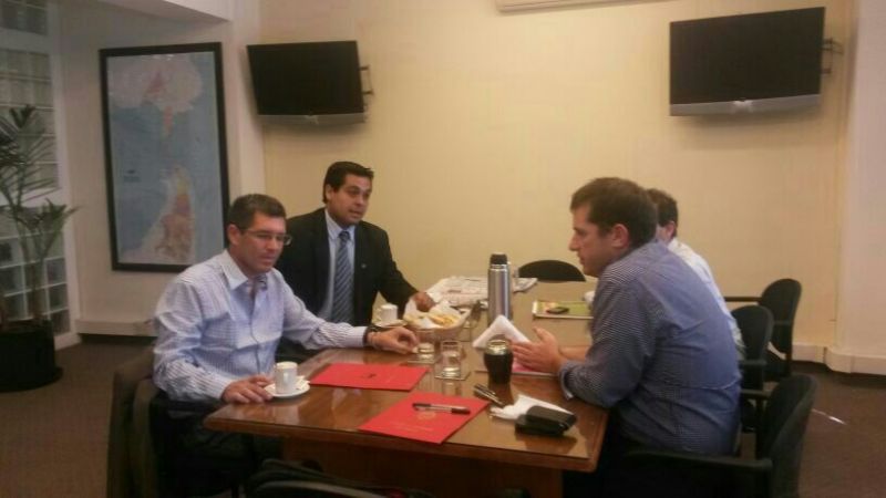 Morales se reunió con autoridades nacionales