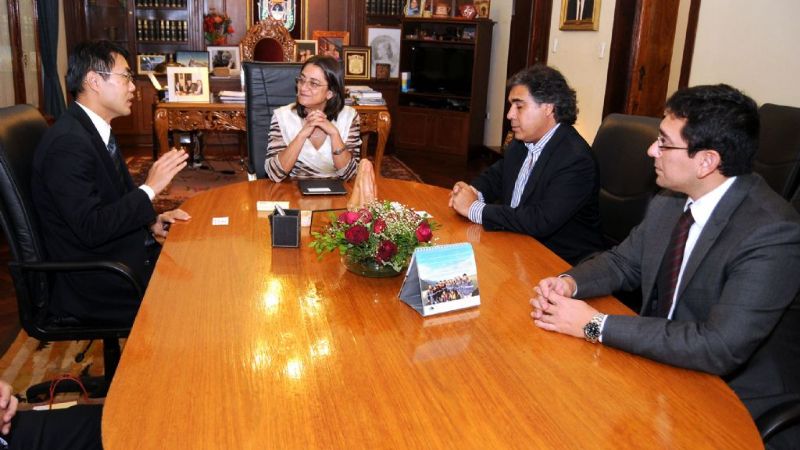 Lucía recibió a funcionario chino