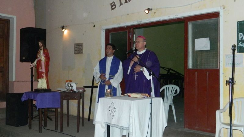 El Obispo presidió la misa en Bañado de Ovanta y destacó la solidaridad