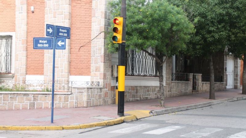 Se actualizaron 200 semáforos de la Capital