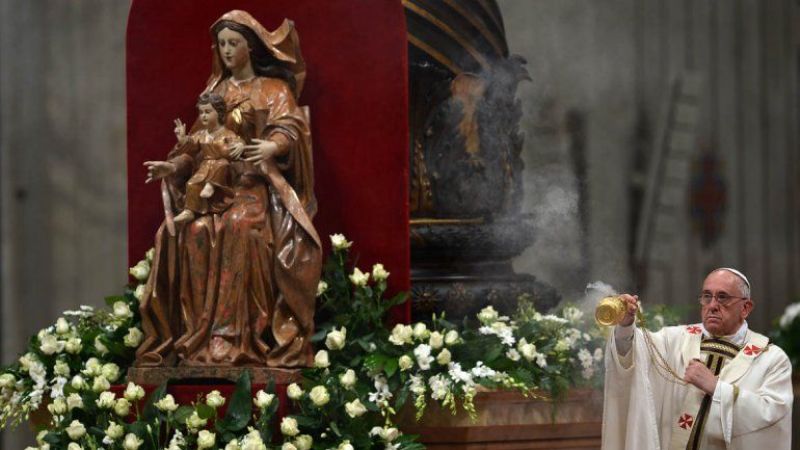 El papa Francisco: "Felices Pascuas"