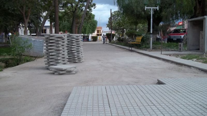 En Belén, también remodelan la plaza principal