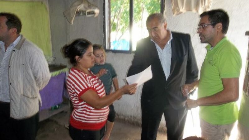 Más de 40 familias del interior reciben materiales de construcción gratuitos