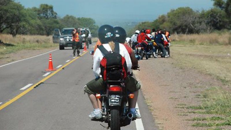 Por presencia de peregrinos, precaución al transitar por ruta 38