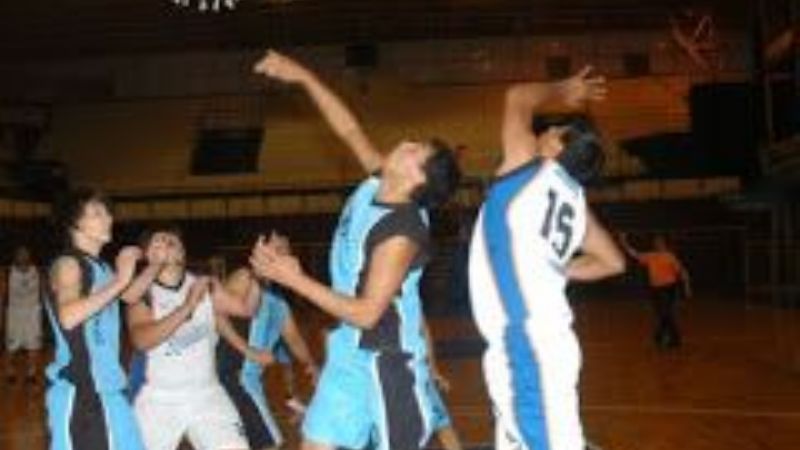 Por Capilla, Juventud subió a los 100 ante Hindú