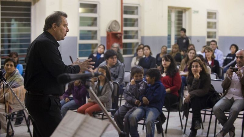La orquesta de Desarrollo Musical tocó para vecinos del norte de la ciudad