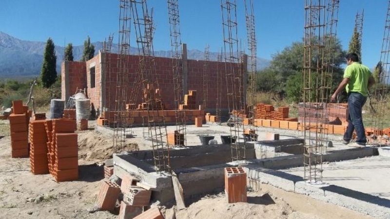 Avanza la construcción del barrio para familias afectadas por el alud de Siján