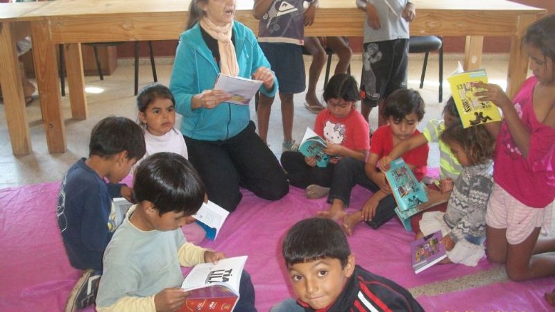 Cuentos, juegos y dibujos en el Barrio Montecristo