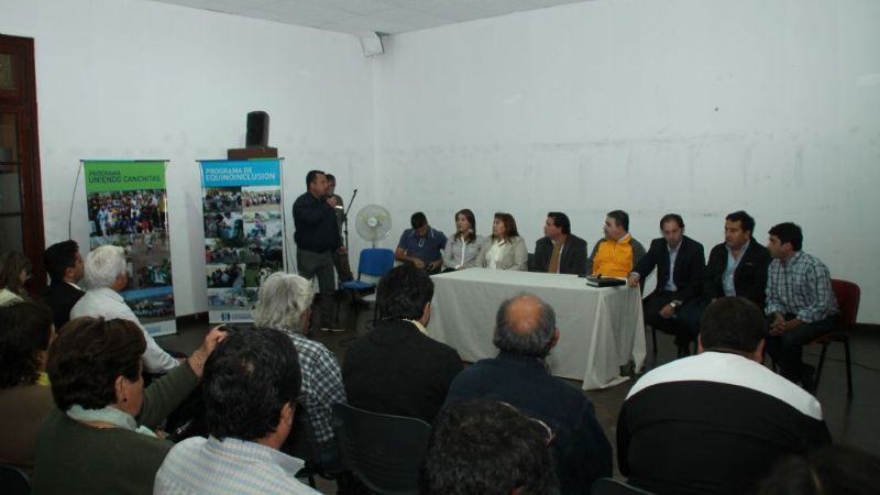 Jalil presentó propuestas de participación vecinal