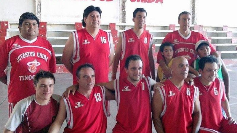 Juega el Maxibásquetbol