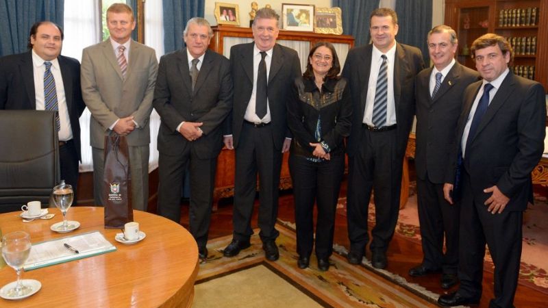 Funcionario nacional en Casa de Gobierno