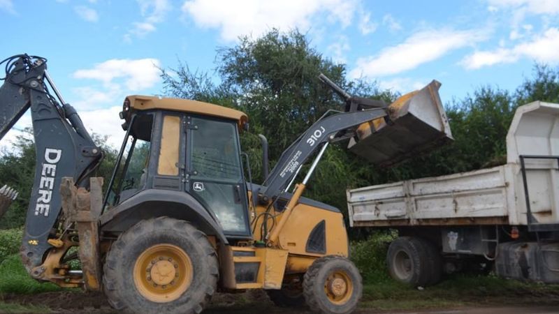 Trabajo de limpieza en el barrio La Antena