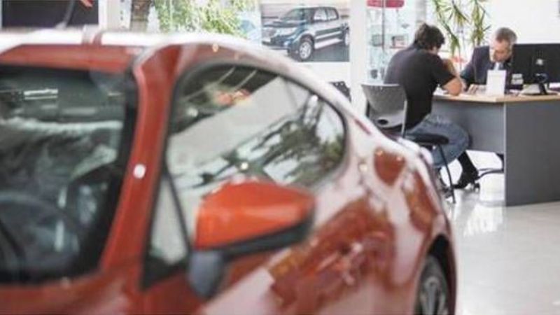 La venta de autos 0 km se hundió 35% en marzo