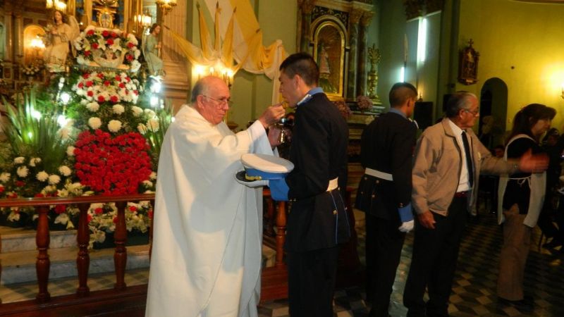 Las Fuerzas de Seguridad rindieron honores a la Virgen del Valle