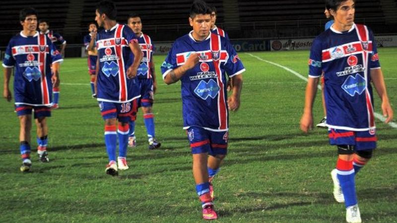 Perjudicado por el referí Rivero, San Lorenzo perdió con Lastenia