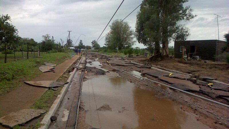 La Gobernadora se trasladó a Santa Rosa y reunió al Comité de Emergencia