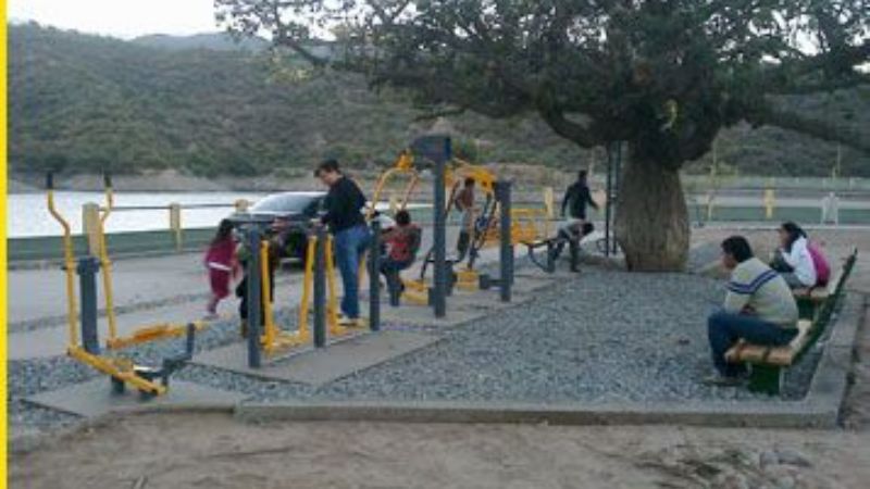 Refacciones en gimnasio de El Jumeal