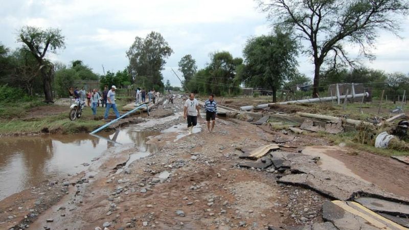 Más de 250 evacuados y volvió la lluvia