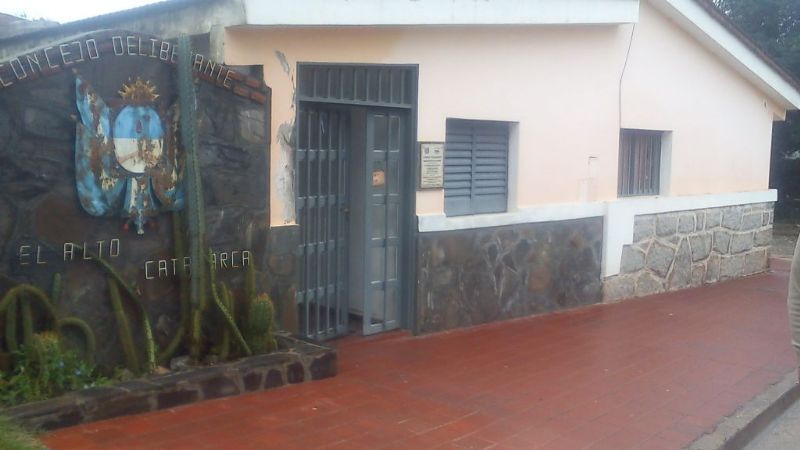 Denuncian a Ojeda por no rendir cuenta del gasto de casi $50 millones