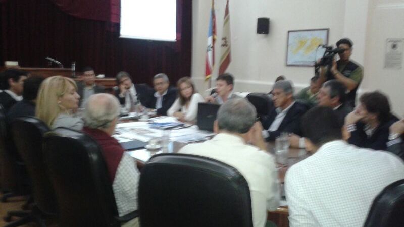 Molas explica la obra de la Plaza 25 de Mayo