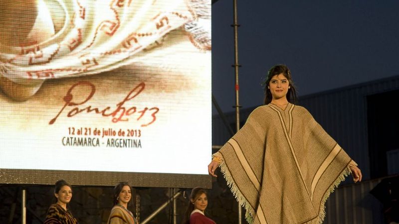 Convocatoria Capital para elegir la Reina del Poncho