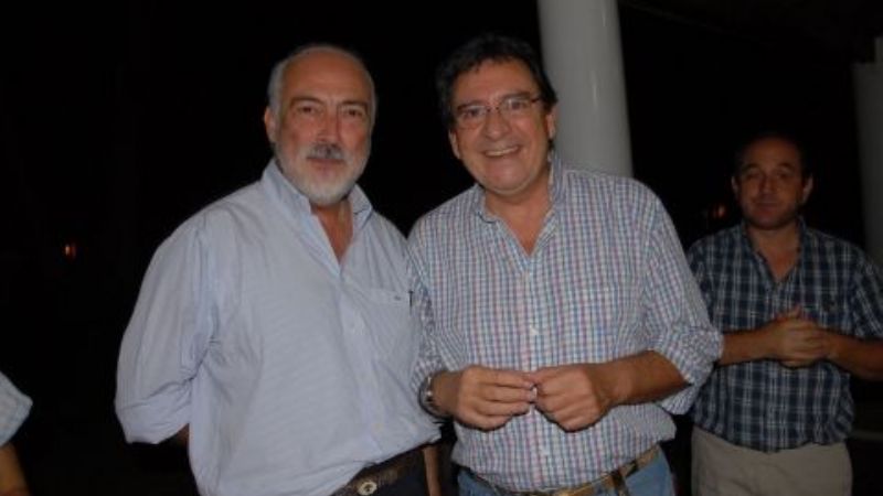 El pavo real y el faisán dorado