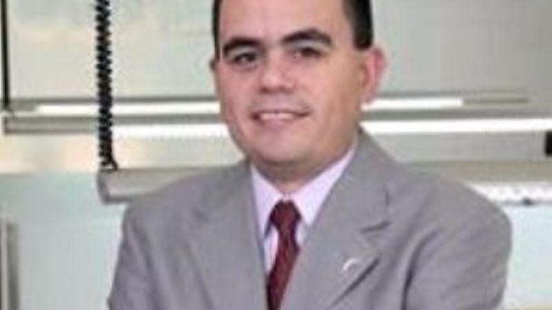 Disertación del prestigioso economista Nadin Argañaráz