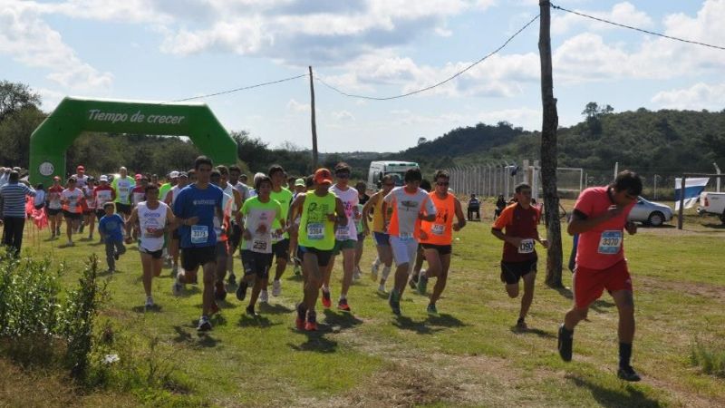 Anquincila recibió al atletismo provincial