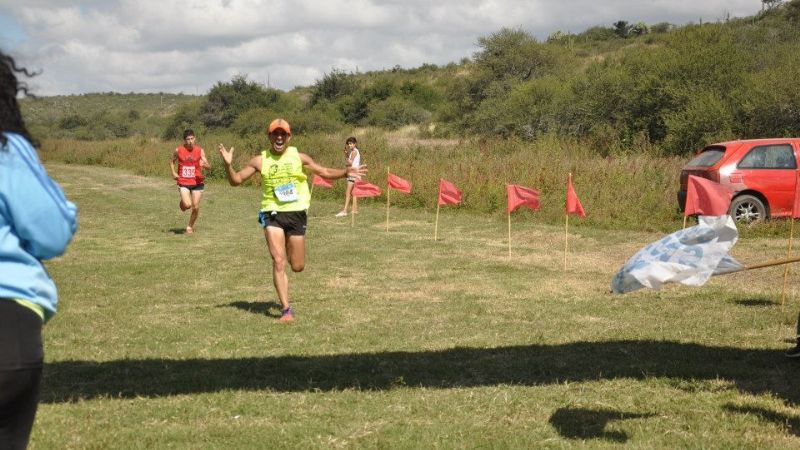 Anquincila recibió al atletismo provincial