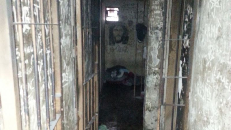 Incendiaron un colchón en el calabozo de la Comisaría Octava