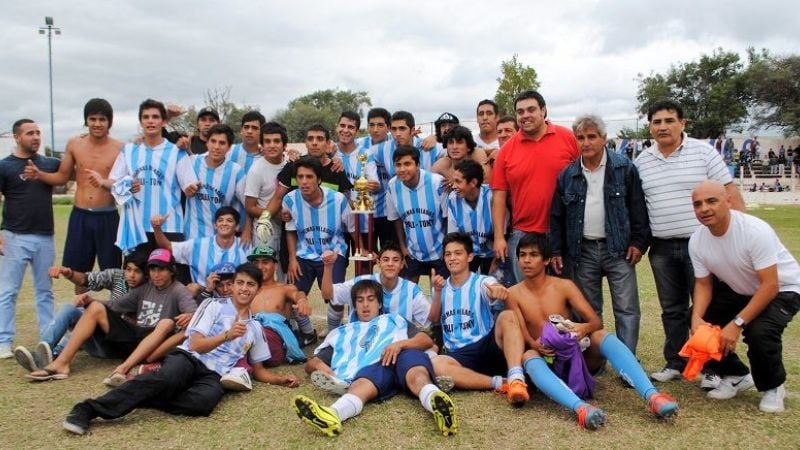 La Carrera campeón de la “B”, después de 10 años