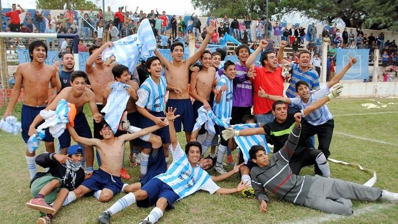 La Carrera campeón de la “B”, después de 10 años