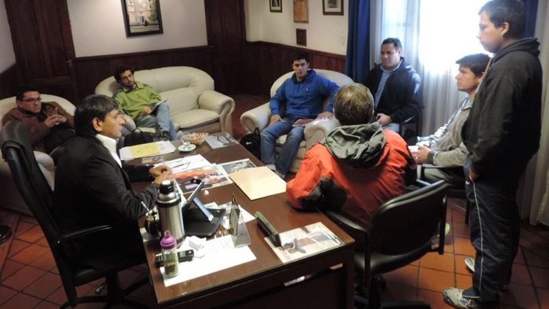 El futuro piloto del Dakar, Adrián Missart, pidió apoyo a Andersch