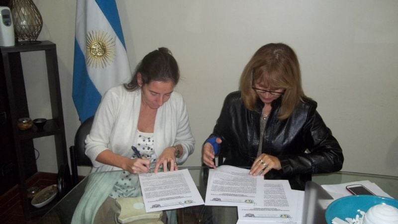 Firman convenio para concientizar sobre la enfermedad de Fabry