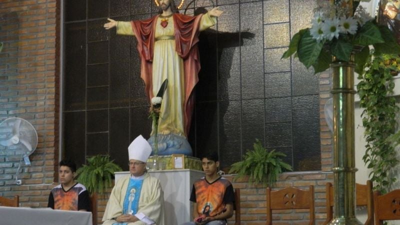 El Obispo inició a la primera visita pastoral de este año en la parroquia del Corazón de Jesús
