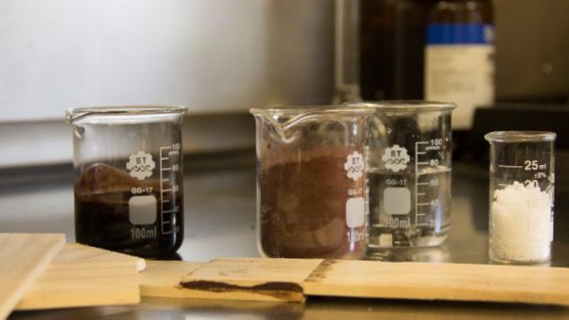 Desarrollan un adhesivo biodegradable a base de sangre