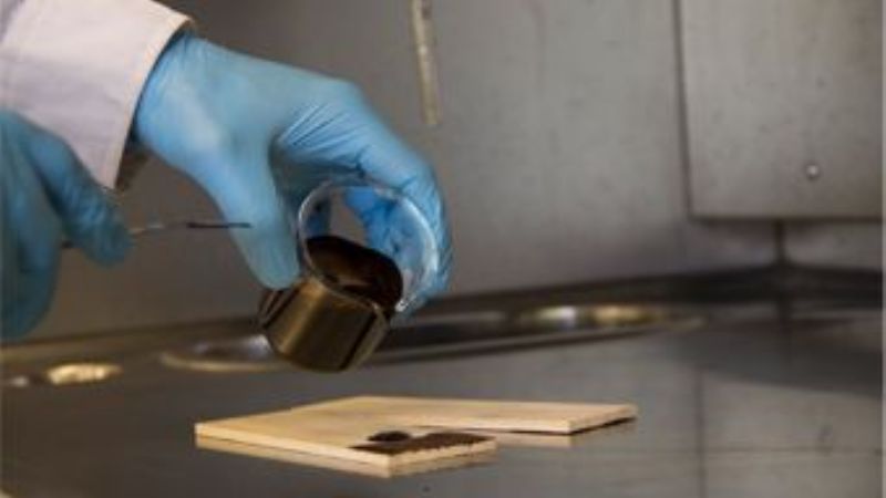 Desarrollan un adhesivo biodegradable a base de sangre