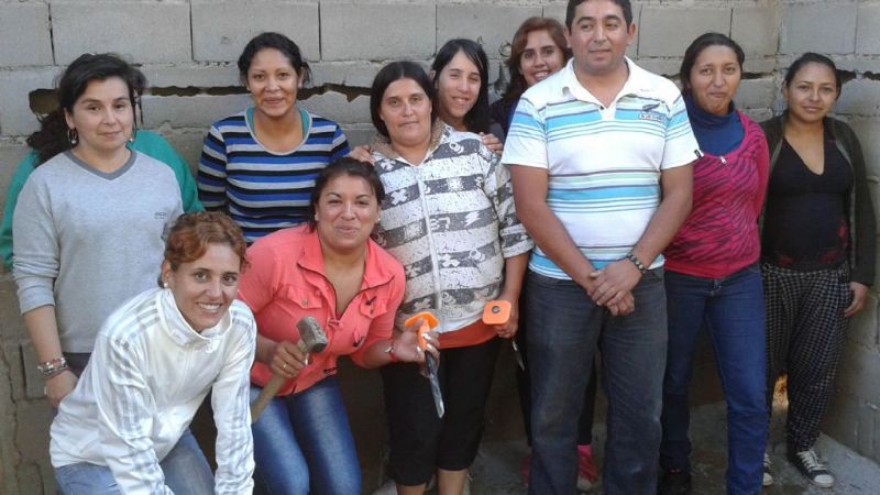 Mujeres de “Ellas Hacen” realizan actividades solidarias