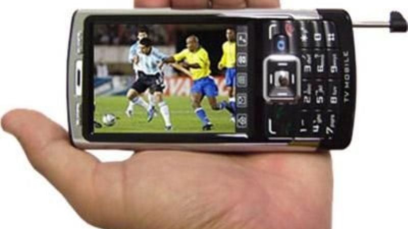 Invierten 40 millones de pesos para producir teléfonos con TV digital