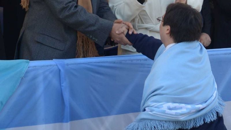 Colorido acto por el 25 de Mayo